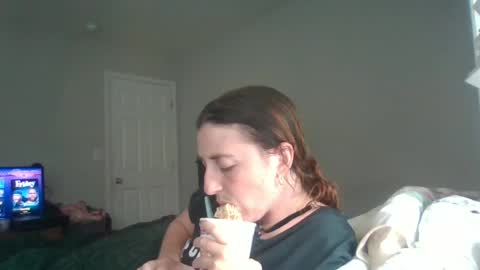 taylorslay online show from 06-19-26, 07:06