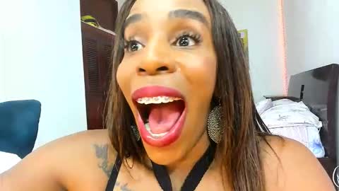 Snapshot of taylorslims chatting on 11-28-25, 07:38 taylorslims online show from 11-28-25, 07:38