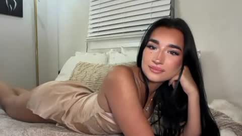 Snapshot of taylorxviolet chatting on 07-24-26, 01:47 Tayy online show from 07-24-26, 01:47