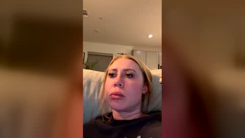Snapshot of taylorxxxrae chatting on 02-09-26, 04:16 Taylor Rae online show from 02-09-26, 04:16
