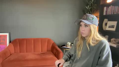 Snapshot of taylorxxxrae chatting on 02-11-26, 09:09 Taylor Rae online show from 02-11-26, 09:09