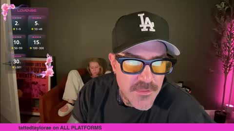 Snapshot of taylorxxxrae chatting on 02-25-26, 01:59 Taylor Rae online show from 02-25-26, 01:59