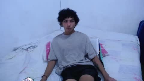 Snapshot of tayronx33 chatting on 12-14-24, 06:09 Tayron online show from 12-14-24, 06:09