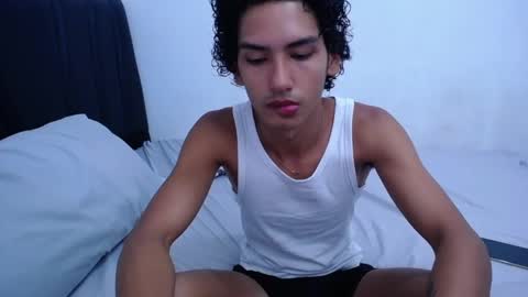 Snapshot of tayronx33 chatting on 02-16-25, 03:38 Tayron online show from 02-16-25, 03:38