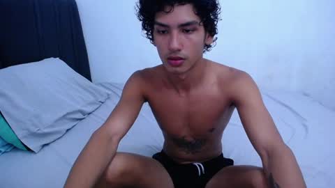 Snapshot of tayronx33 chatting on 02-17-25, 12:21 Tayron online show from 02-17-25, 12:21