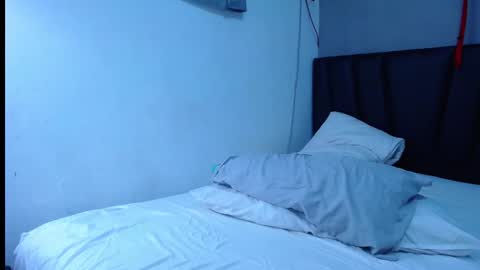 Snapshot of tayronx33 chatting on 11-19-25, 06:08 Tayron online show from 11-19-25, 06:08