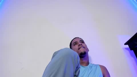 Snapshot of taysonysasha chatting on 02-09-26, 09:30 ask for cum online show from 02-09-26, 09:30