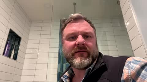 Tbiz82 online show from 02-08-25, 01:43