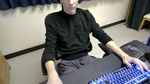 Snapshot of tbone_93 chatting on 02-05-26, 04:11 Tbone online show from 02-05-26, 04:11