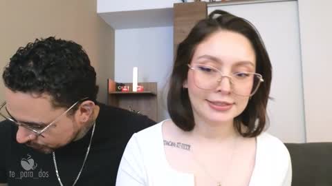 Snapshot of te_para_dos chatting on 10-04-25, 03:21 Leo and Luna online show from 10-04-25, 03:21