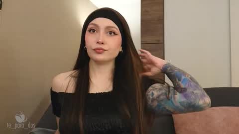 Snapshot of te_para_dos chatting on 10-11-25, 02:59 Leo and Luna online show from 10-11-25, 02:59