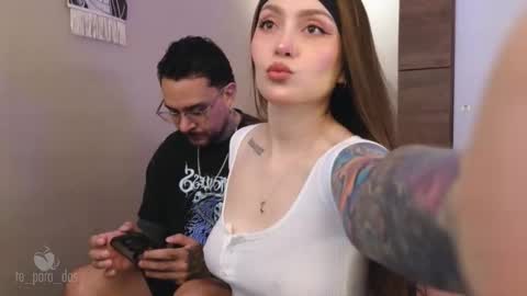 Snapshot of te_para_dos chatting on 10-18-25, 02:51 Leo and Luna online show from 10-18-25, 02:51