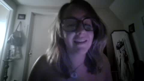 Snapshot of teacup2204 chatting on 08-01-26, 02:00 Sera online show from 08-01-26, 02:00
