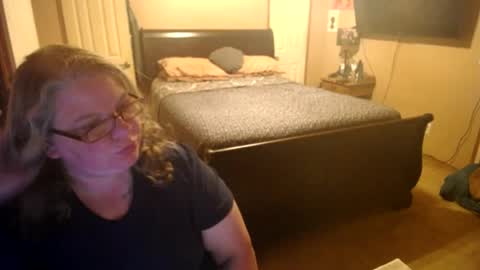 Snapshot of teamdixon chatting on 06-16-26, 04:15 Team Dixon online show from 06-16-26, 04:15