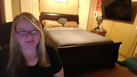 Snapshot of teamdixon chatting on 07-28-26, 03:02 Team Dixon online show from 07-28-26, 03:02