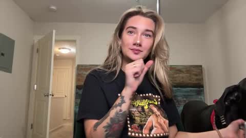 Katy online show from 10-11-25, 02:33