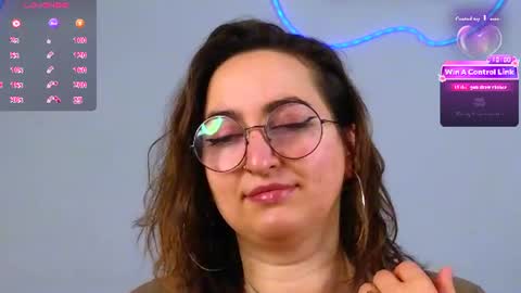 Snapshot of teasemilf chatting on 07-20-26, 05:22 Lady Oudrey online show from 07-20-26, 05:22