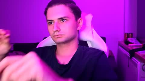 Snapshot of teasenova chatting on 10-15-25, 06:41 Vlad online show from 10-15-25, 06:41