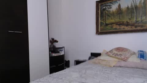 ALICIA--- online show from 01-20-25, 08:41