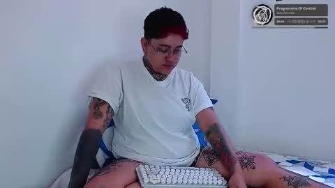 Charlee He online show from 09-09-25, 04:39