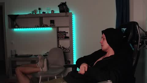 Teddy online show from 12-16-24, 08:58