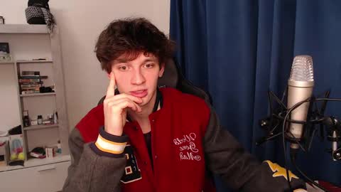 Teddy online show from 12-29-24, 01:24