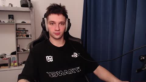 Teddy online show from 01-30-25, 06:43