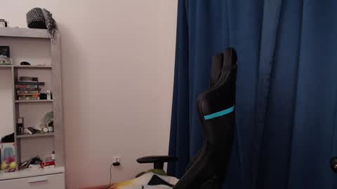 Teddy online show from 02-04-25, 05:53