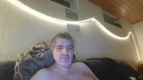 Peter online show from 11-30-25, 06:01