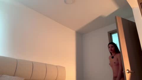 Amy No penetration Virgiin giirl online show from 04-23-26, 01:13