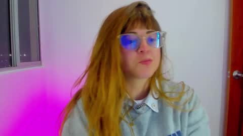 Snapshot of tekila__ chatting on 11-30-25, 02:04 tekila__ online show from 11-30-25, 02:04