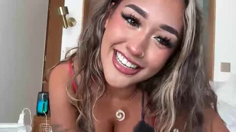 Snapshot of teleaevansss chatting on 01-14-26, 05:02 Telea Evans online show from 01-14-26, 05:02