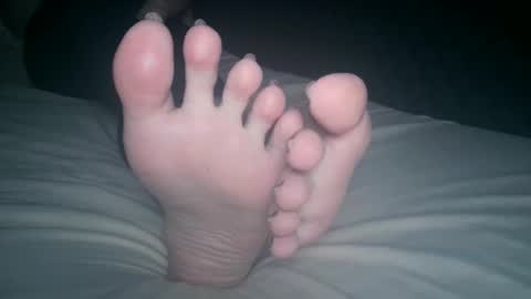 Viv West online show from 11-27-25, 04:14