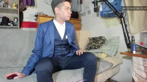 Virg Lszl online show from 12-30-24, 07:26