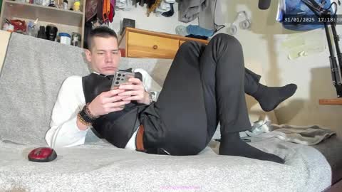 Virg Lszl online show from 01-31-25, 04:17