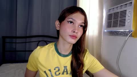 Lily online show from 05-23-26, 04:29