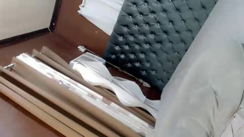 EVA GLASSCOTT online show from 02-02-25, 10:02