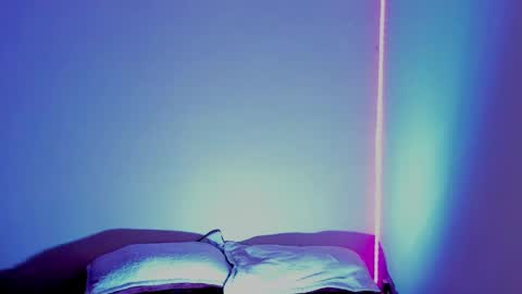 Snapshot of temptationsweet__ chatting on 04-25-26, 03:42 Sara online show from 04-25-26, 03:42