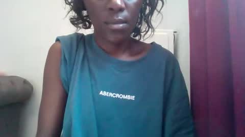 Snapshot of temptiebony69 chatting on 10-01-25, 09:15 temptiebony69 online show from 10-01-25, 09:15