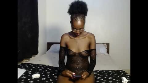 Snapshot of tempting_vibe chatting on 02-23-26, 04:48 tempting_vibe online show from 02-23-26, 04:48