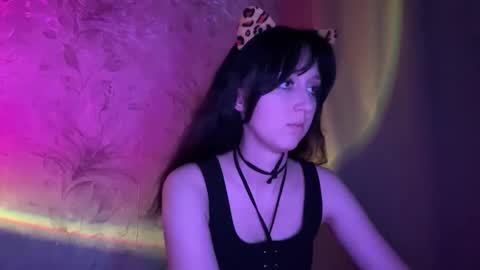 Snapshot of temptingvision chatting on 02-10-26, 05:17 temptingvision online show from 02-10-26, 05:17