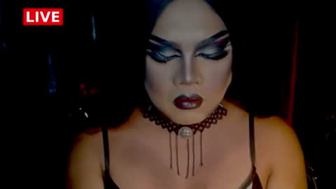 Snapshot of temptress_cocoxxx chatting on 06-18-26, 01:50 Mistress Coco online show from 06-18-26, 01:50