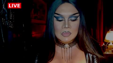 Snapshot of temptress_cocoxxx chatting on 06-19-26, 06:18 Mistress Coco online show from 06-19-26, 06:18
