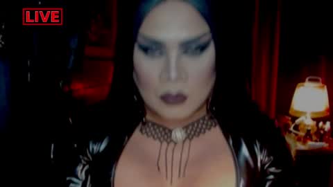 Snapshot of temptress_cocoxxx chatting on 06-29-26, 05:13 Mistress Coco online show from 06-29-26, 05:13