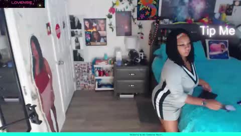 Snapshot of temptressbeauty24 chatting on 11-05-25, 04:23 Gaia online show from 11-05-25, 04:23