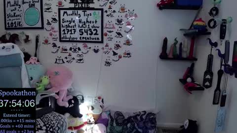 Pixie and Tentacle Overlord online show from 10-31-25, 10:11