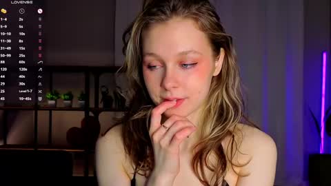 Hey Im Aneta  online show from 05-17-26, 05:53