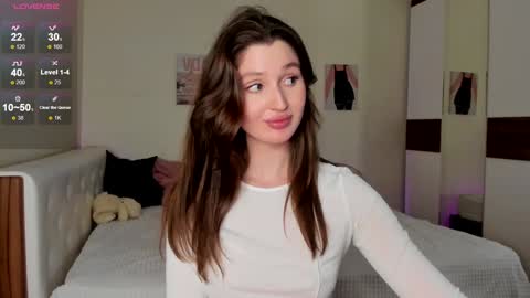 Snapshot of tender_babyy chatting on 12-06-24, 05:33 Sexy girl Li online show from 12-06-24, 05:33