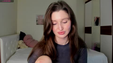 Snapshot of tender_babyy chatting on 12-14-24, 02:21 Sexy girl Li online show from 12-14-24, 02:21