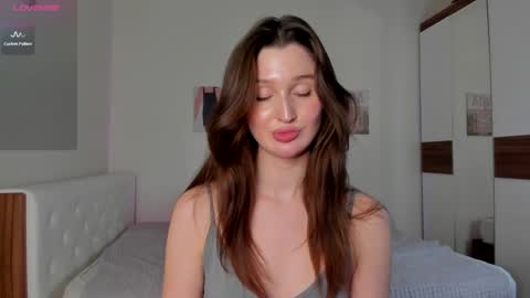 Snapshot of tender_babyy chatting on 02-06-25, 05:30 Sexy girl Li online show from 02-06-25, 05:30